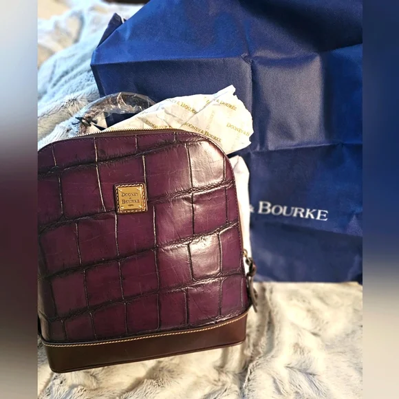 NWT! Dooney & Bourke Zip Pod Backpack - Plum Wine - Picture 2 of 6